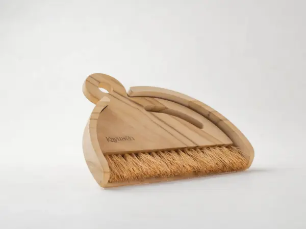 Wooden Dustpan & Brush Set - Image 6