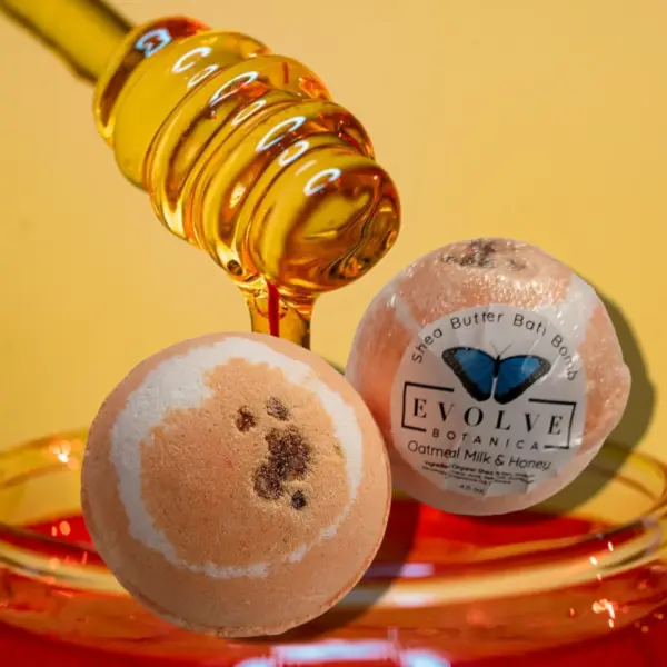 Bath Bomb - Oatmeal Milk Honey - Image 3