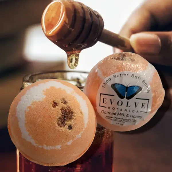 Bath Bomb - Oatmeal Milk Honey - Image 5