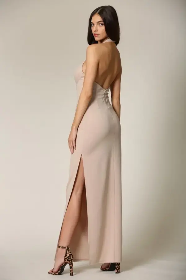 Emelye - A long dress featuring built-in underwire and front boning - Image 3
