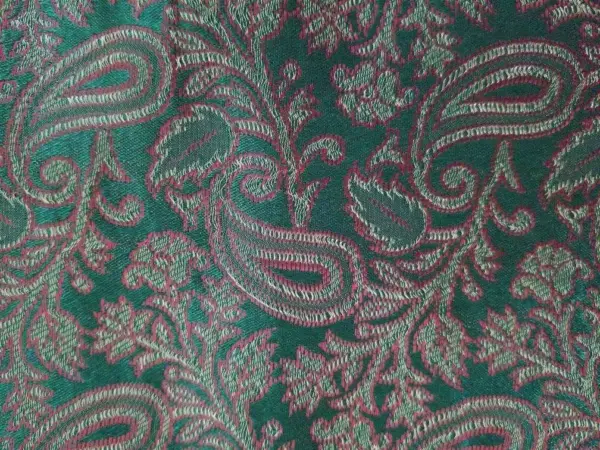 Silk Neck Pillow to relax - Image 3