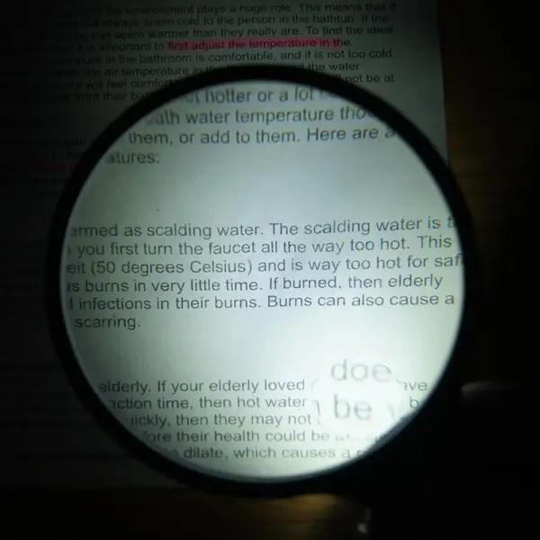 Lifemax 2-Way Hands Free Magnifier - Image 3