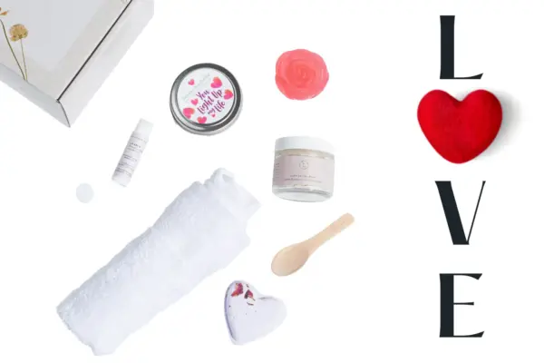 Cute LOVE Special Gift Box, Natural Skincare Gift Box, Mother's Day Gift, BFF, Sister - Image 3
