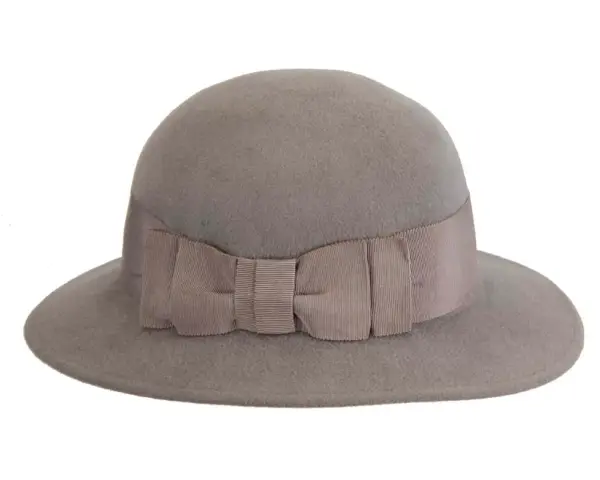 Exclusive grey rabbit fur hat - Image 4
