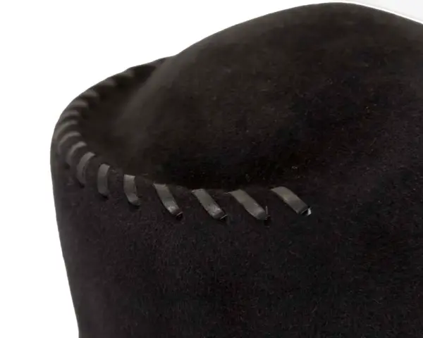 Exclusive black bucket hat with leather trim - Image 5