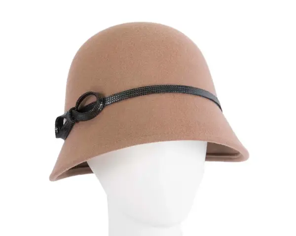 Beige felt bucket hat by Max Alexander