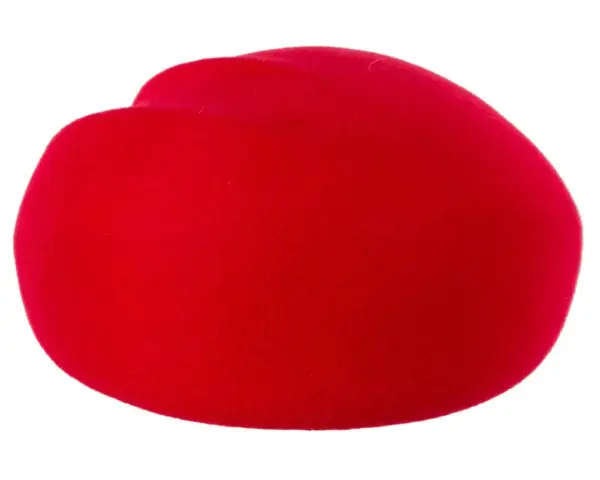 Red winter felt beret by Max Alexander - Image 3