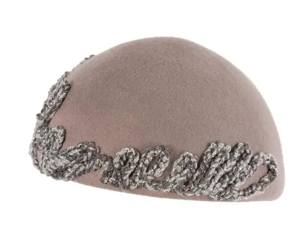 Grey felt beret with crocheted trim CU449 - Image 3