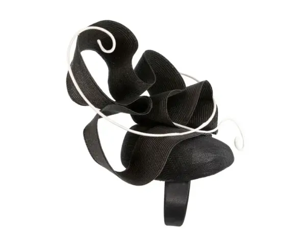Black & White designers racing fascinator by Fillies Collection - Image 4