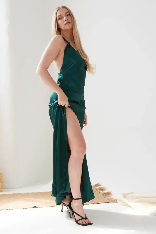 Backless Maxi Dress - Image 11