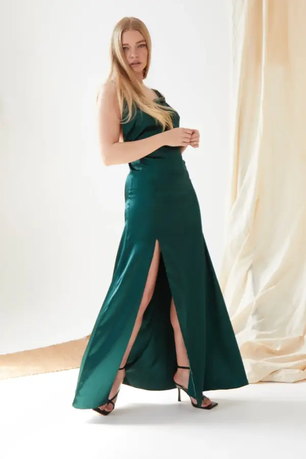 Backless Maxi Dress - Image 13