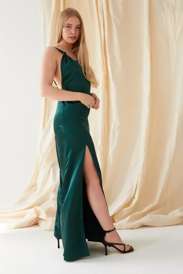 Backless Maxi Dress - Image 15