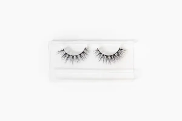 Odaiba Lashes