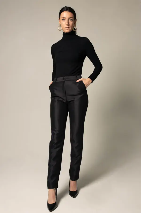 Elegant Skinny Pants in Black Womens Slim-Fit Trousers