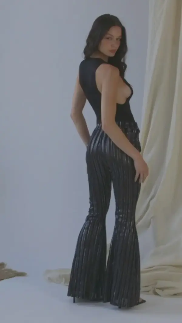 Dropped Armholes Bodysuit - Image 12