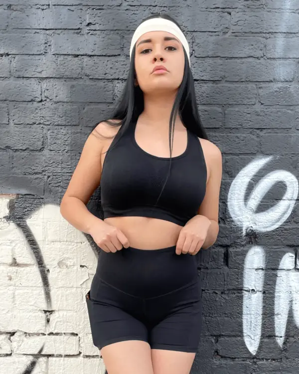 Jolie High-Waisted Athletic Shorts with Hip Pockets - Image 4