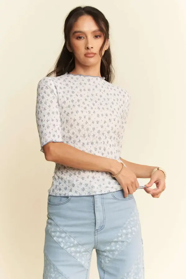 Davi & Dani Lace Stretch Floral Marrow Edge Half Sleeve Top - Image 3