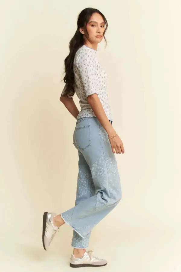 Davi & Dani Lace Stretch Floral Marrow Edge Half Sleeve Top - Image 8
