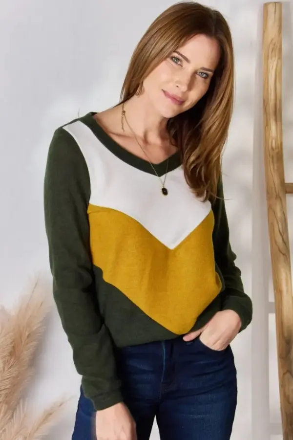 Hailey & Co Full Size Colorblock V-Neck Blouse - Image 2