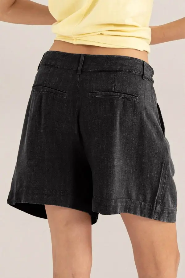 HYFVE High Waist Pleated Linen Shorts - Image 2