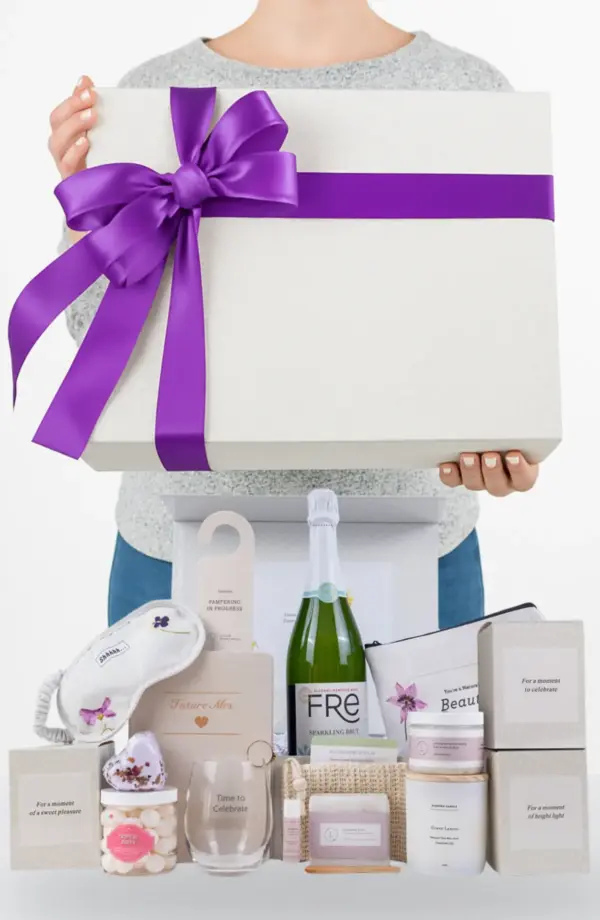 Bride to be gift box, Bridal shower gift basket - Image 2