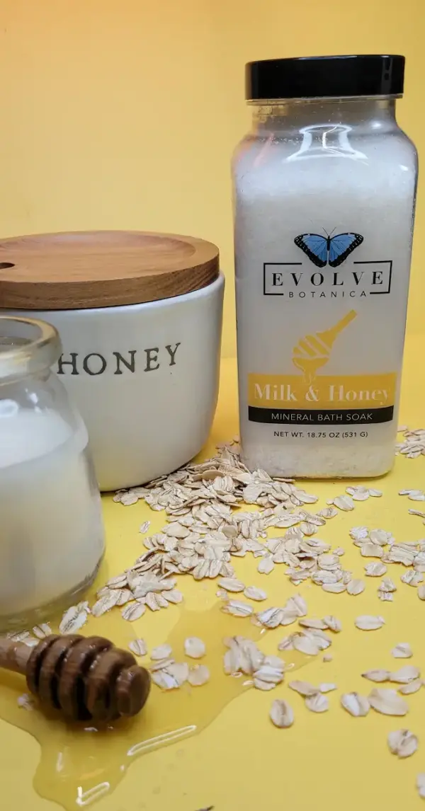 Mineral Soak - Milk & Honey (Bath Salt) - Image 4